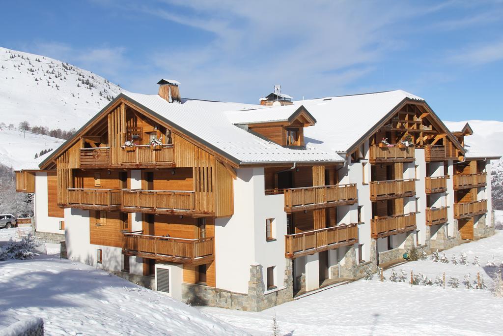 : Le Crystal Apartment